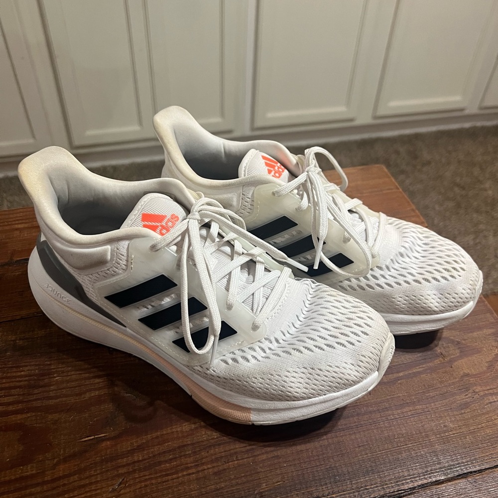 Adidas Tennis Shoes